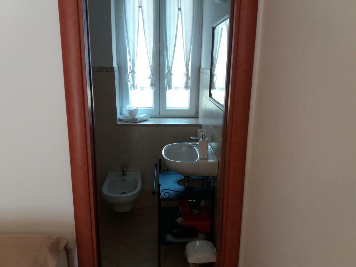 B&B Glicini Рим Екстер'єр фото